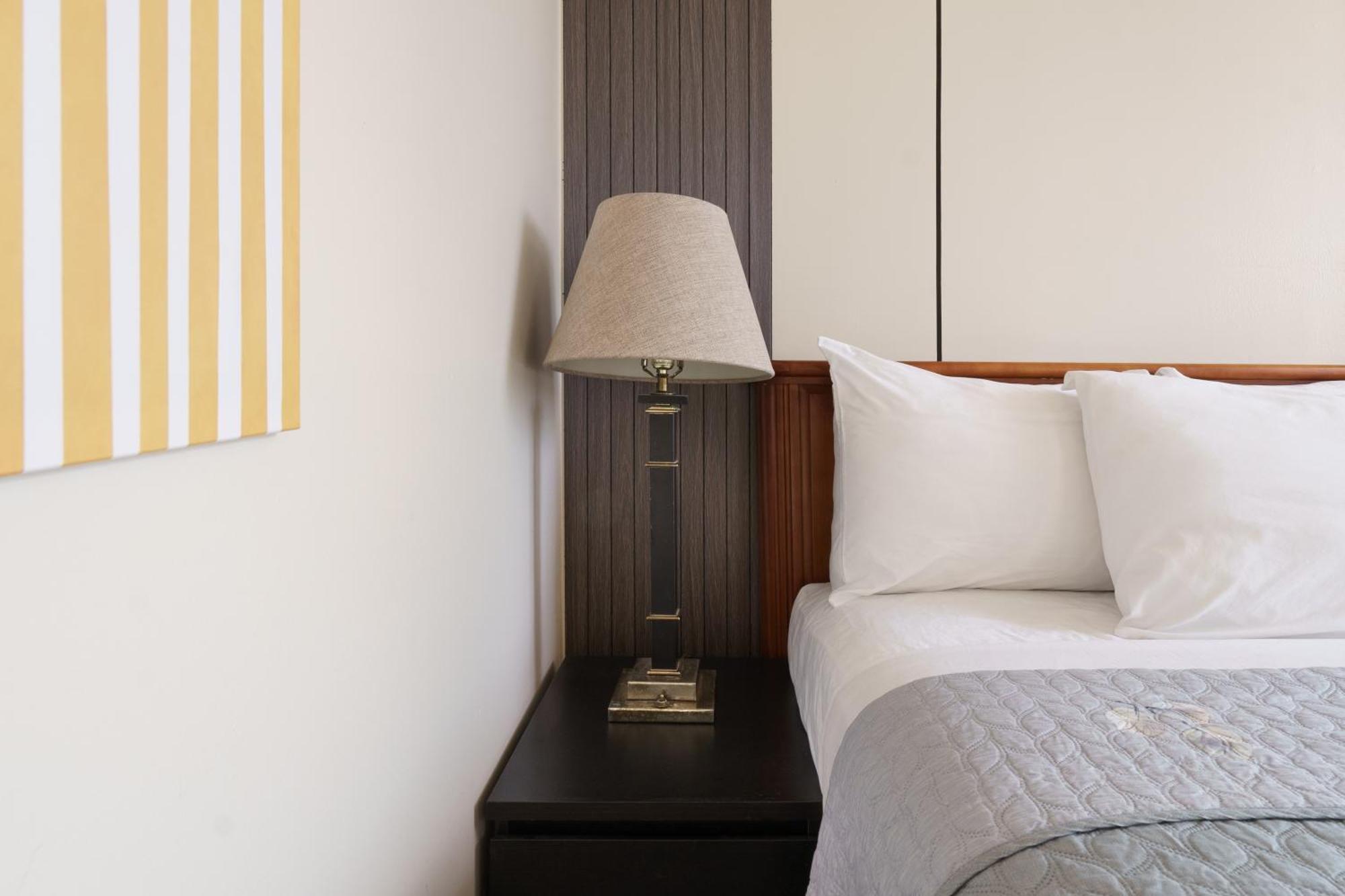 Hotel Auberge Manoir Ville Marie Montreal Bagian luar foto