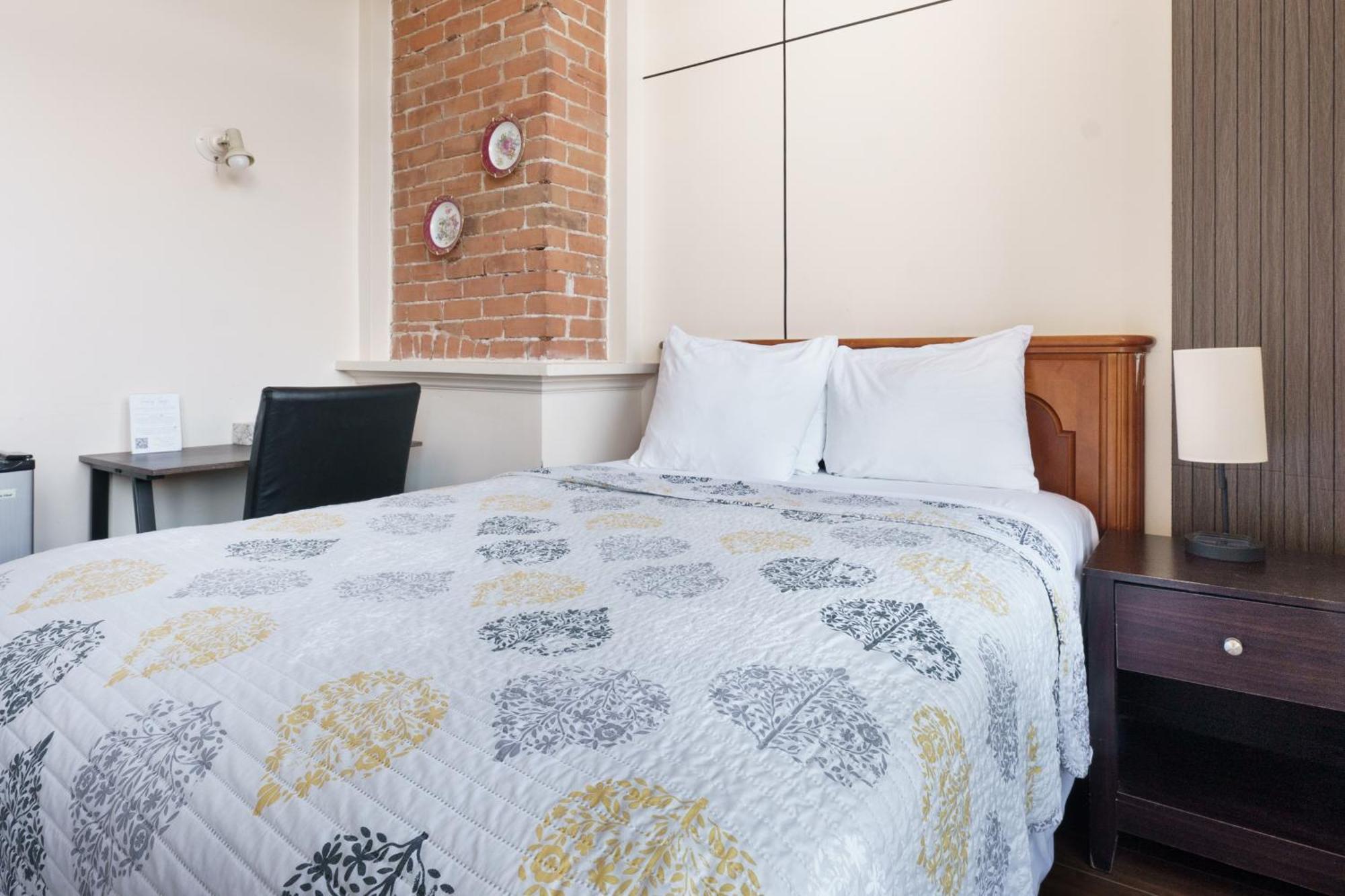 Hotel Auberge Manoir Ville Marie Montreal Bagian luar foto